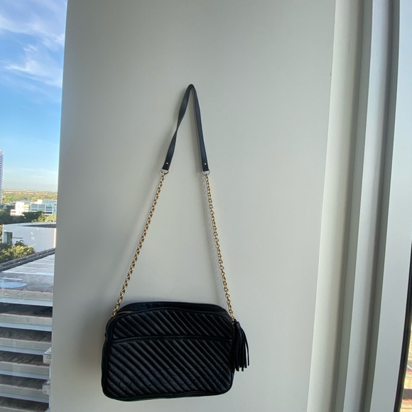 SOLD Saks Fifth Avenue Leather Handbag - Picture 8 of 16